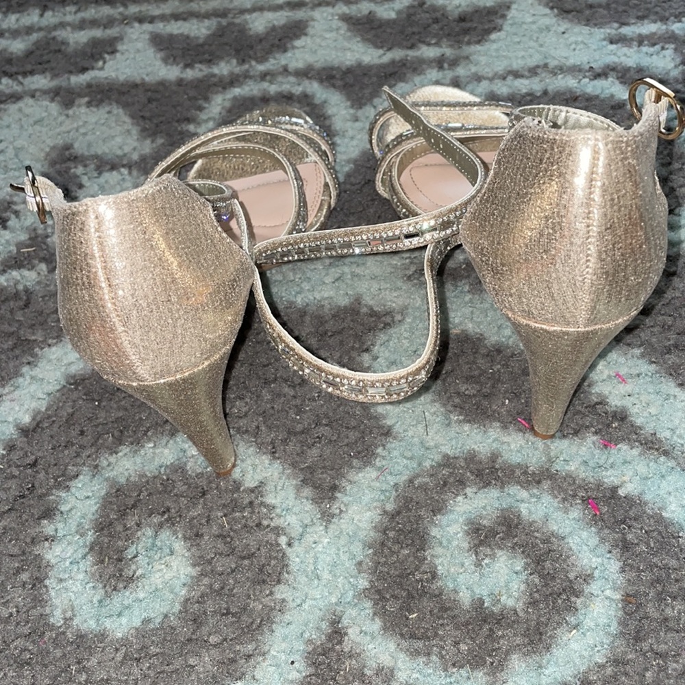 Heels - Picture 5 of 6